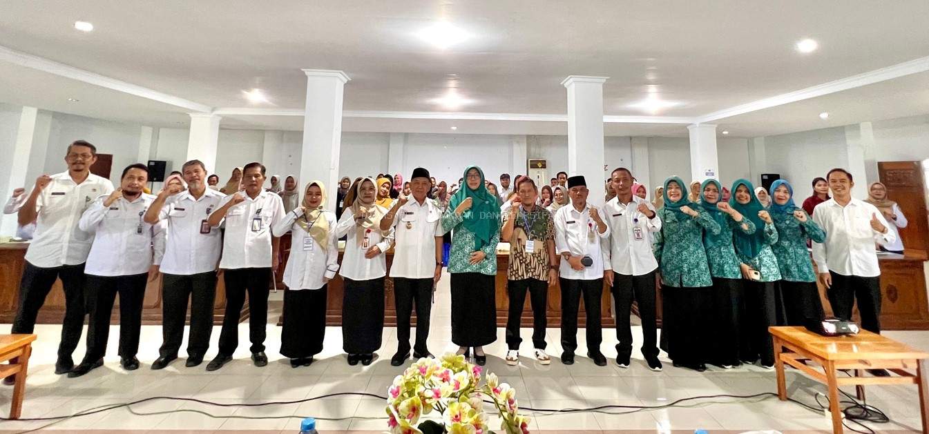 Wabup Buka Bimtek Literasi Informasi: Tingkatkan Daya Nalar dan Kemampuan Evaluasi Informasi